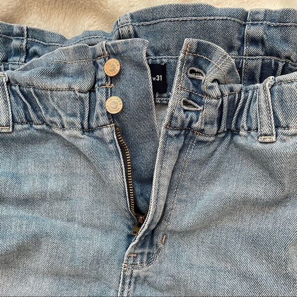 Hollister Ultra High Rise Paper Bag Waist Mom Short - Picture 8 of 9